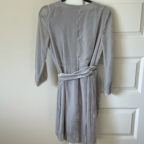 Velvet dress - Picture 3 of 3